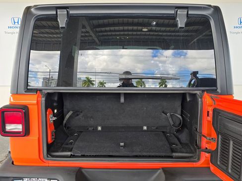 Used 2019 Jeep Wrangler Sport AWD/4WD image 40