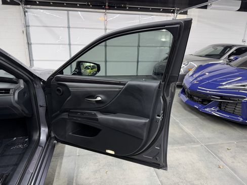 Used 2021 Lexus ES 350 w/ Premium Package image 24