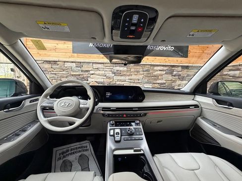 Used 2025 Hyundai Palisade Calligraphy image 16