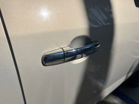 Used 2011 Buick Enclave CXL image 94