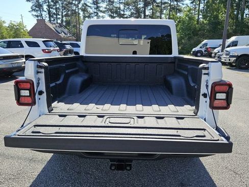 New 2026 Jeep Gladiator Mojave AWD/4WD image 13