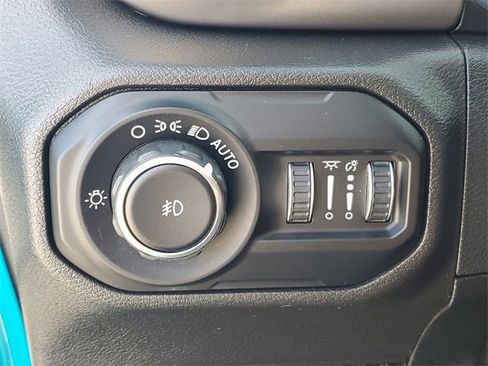 Used 2020 Jeep Wrangler Unlimited Sport S image 29