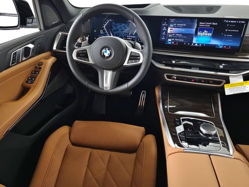 Used 2026 BMW X5 xDrive40i w/ M Sport Package AWD/4WD image 14