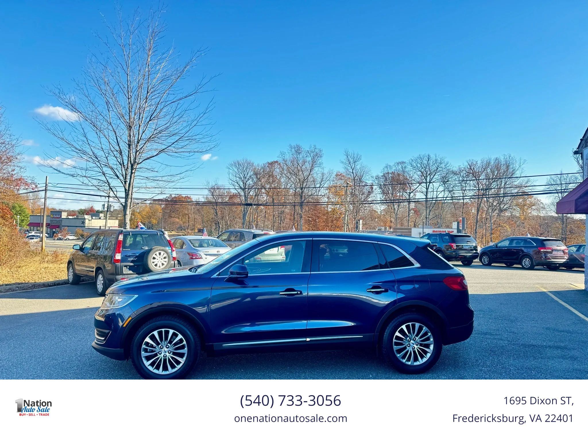 Used 2017 Lincoln MKX Select w/ Select Plus Package AWD/4WD image 3