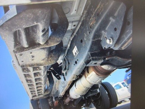 Used 2022 Ford F550 4x4 Regular Cab Super Duty image 33