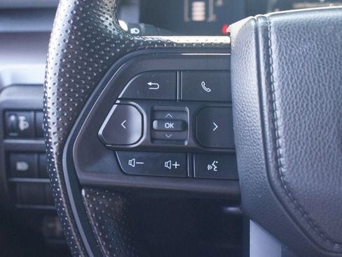 Used 2024 Toyota Tacoma SR5 AWD/4WD image 10