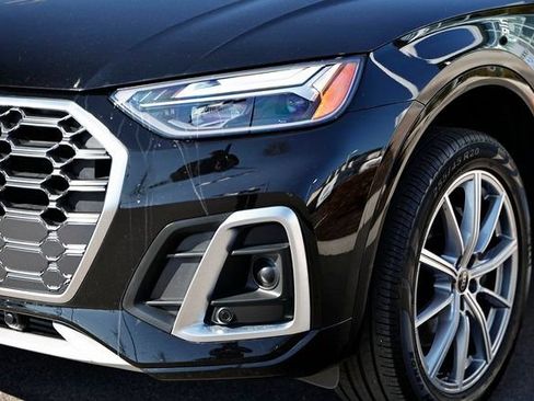 Certified 2024 Audi SQ5 Premium AWD/4WD image 11