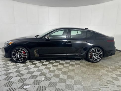Used 2022 Kia Stinger GT2 AWD/4WD image 4