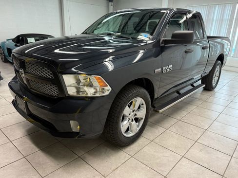 Used 2018 RAM 1500 Express w/ Express Value Package image 3