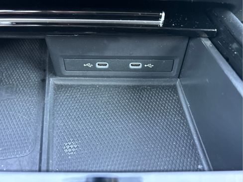 Used 2024 Volkswagen Atlas SEL Premium R-Line AWD/4WD image 32