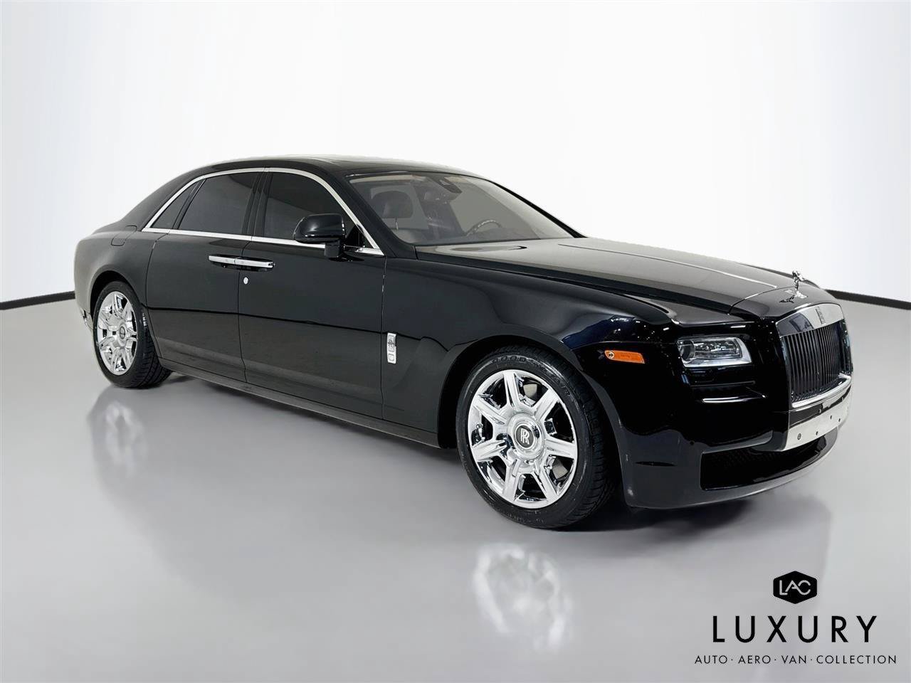 Used 2013 Rolls-Royce Ghost RWD image 2