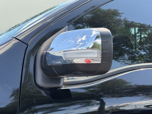 Used 2020 Nissan Titan Platinum Reserve w/ Moonroof Package AWD/4WD image 31