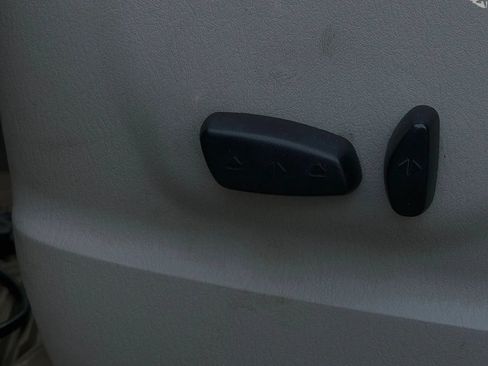 Used 2007 Dodge Grand Caravan SXT FWD image 32