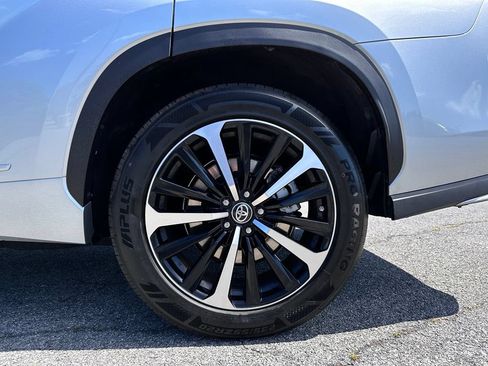 Used 2021 Toyota Highlander XSE AWD/4WD image 44
