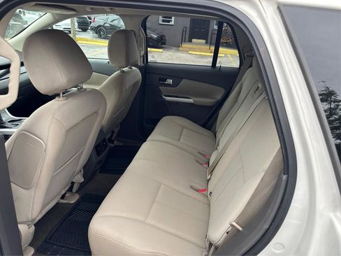 Used 2013 Ford Edge SE image 10
