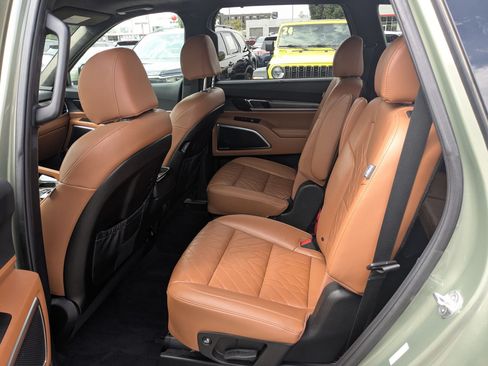 Used 2024 Kia Telluride SX Prestige X-Line AWD/4WD image 32