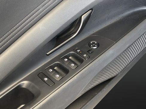 Certified 2025 Hyundai Elantra Sport FWD image 21