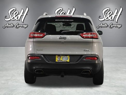 Used 2015 Jeep Cherokee Latitude w/ Cold Weather Group image 16