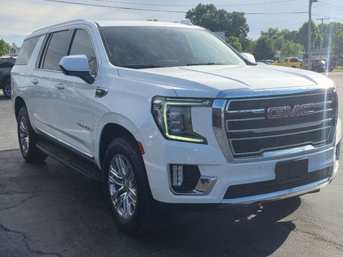 Used 2023 GMC Yukon XL SLT AWD/4WD image 22