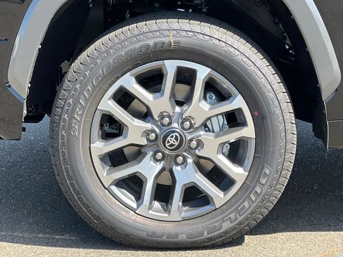 New 2026 Toyota Tundra 1794 Edition AWD/4WD image 32