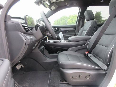 New 2026 Buick Enclave Sport Touring w/ Power Package image 13