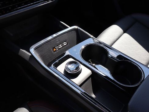 New 2026 Chevrolet Equinox RS w/ Convenience Package III image 23