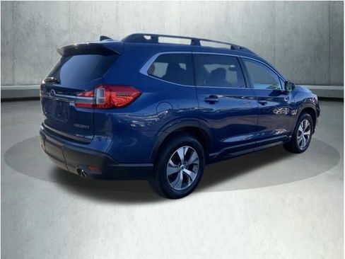 Used 2022 Subaru Ascent Premium w/ Convenience Package AWD/4WD image 6