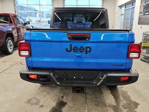Certified 2021 Jeep Gladiator Sport w/ Trailer Tow Package image 5