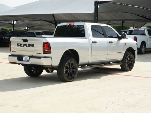 Used 2026 RAM 2500 Big Horn AWD/4WD image 5