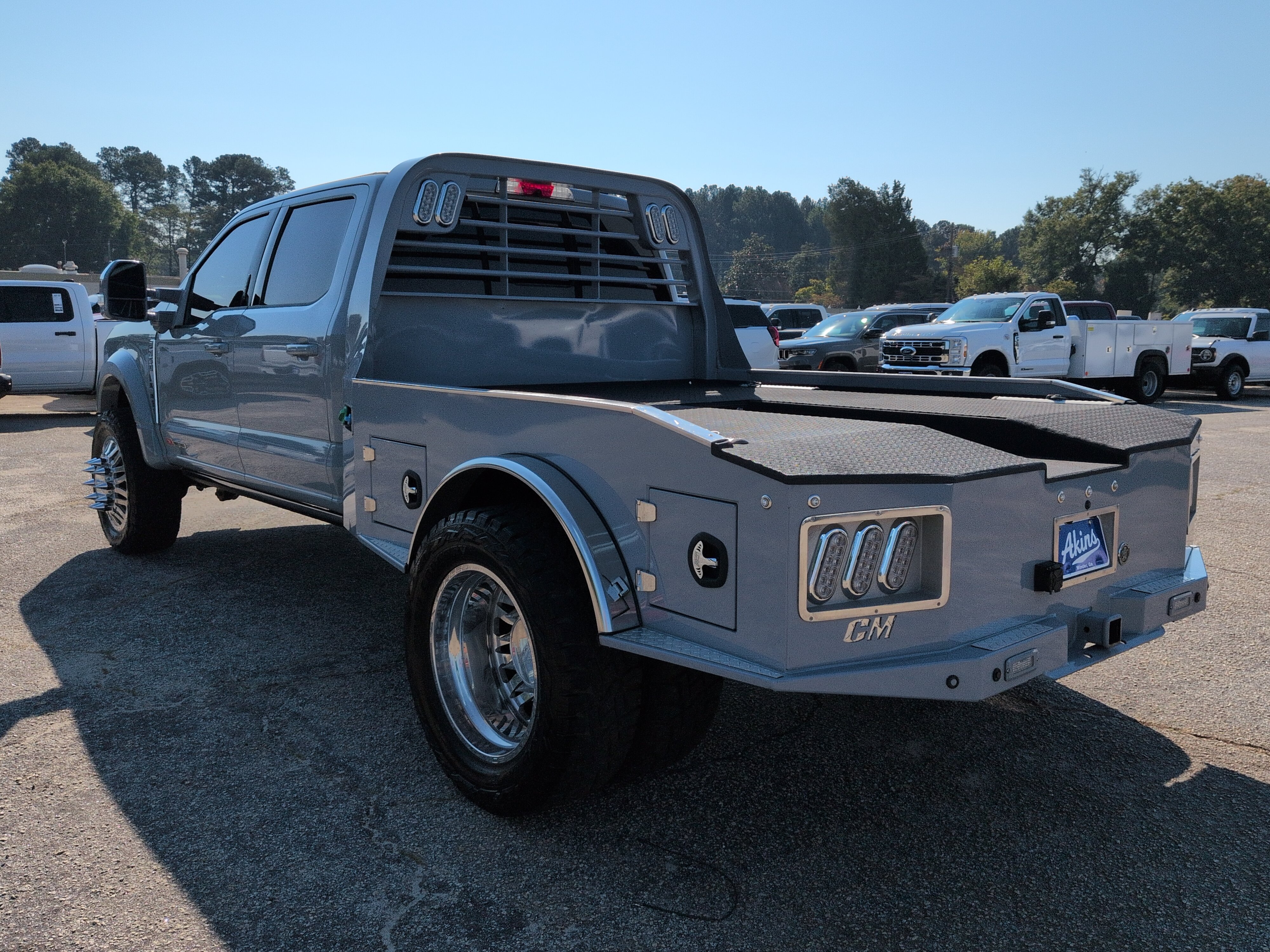 Used 2025 Ford F450 Platinum w/ FX4 Off-Road Package AWD/4WD image 5