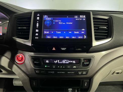 Used 2017 Honda Pilot EX-L image 12