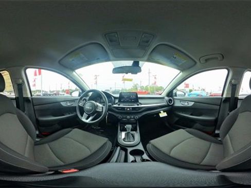 Used 2023 Kia Forte LXS image 33