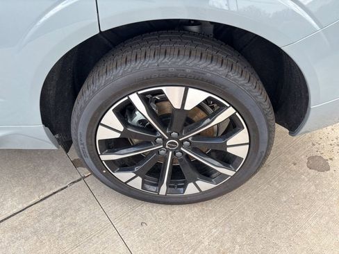 New 2026 Volvo XC60 T8 Plus w/ Protection Package Premier AWD/4WD image 16