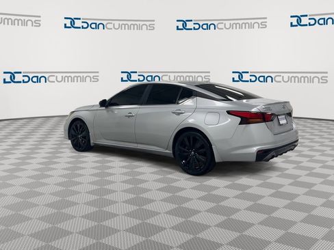 Used 2019 Nissan Altima 2.5 SR w/ SR Premium Package AWD/4WD image 6