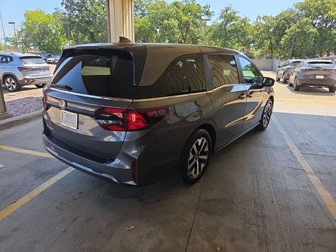 Used 2025 Honda Odyssey EX-L image 7
