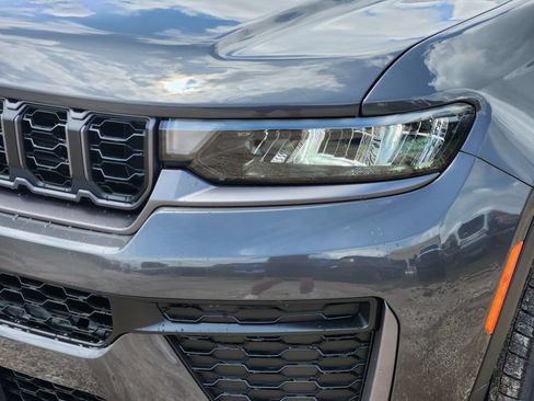 New 2026 Jeep Grand Cherokee Altitude RWD image 5