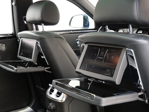 Used 2019 Rolls-Royce Ghost Extended Wheelbase RWD image 27