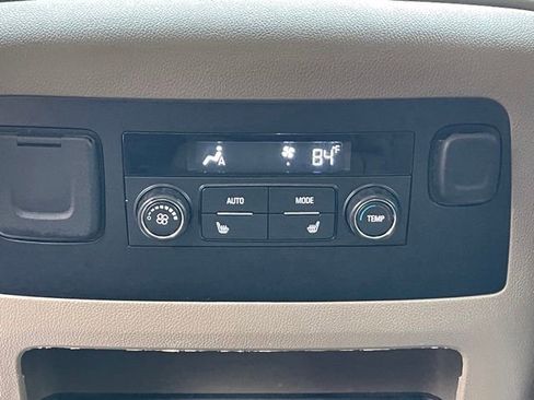 Used 2017 GMC Yukon SLT image 22