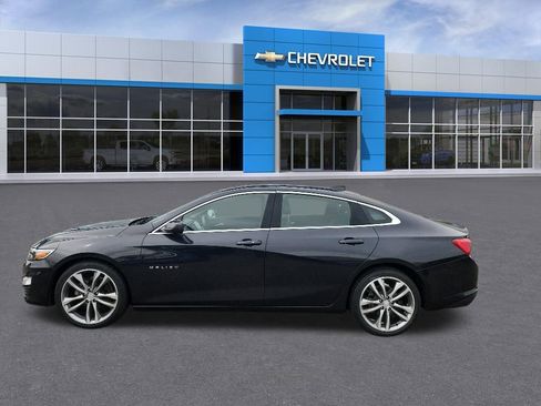 Used 2023 Chevrolet Malibu LT FWD image 2
