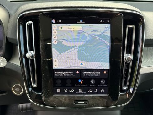 New 2026 Volvo XC40 B5 Plus w/ Protection Package Premier AWD/4WD image 9