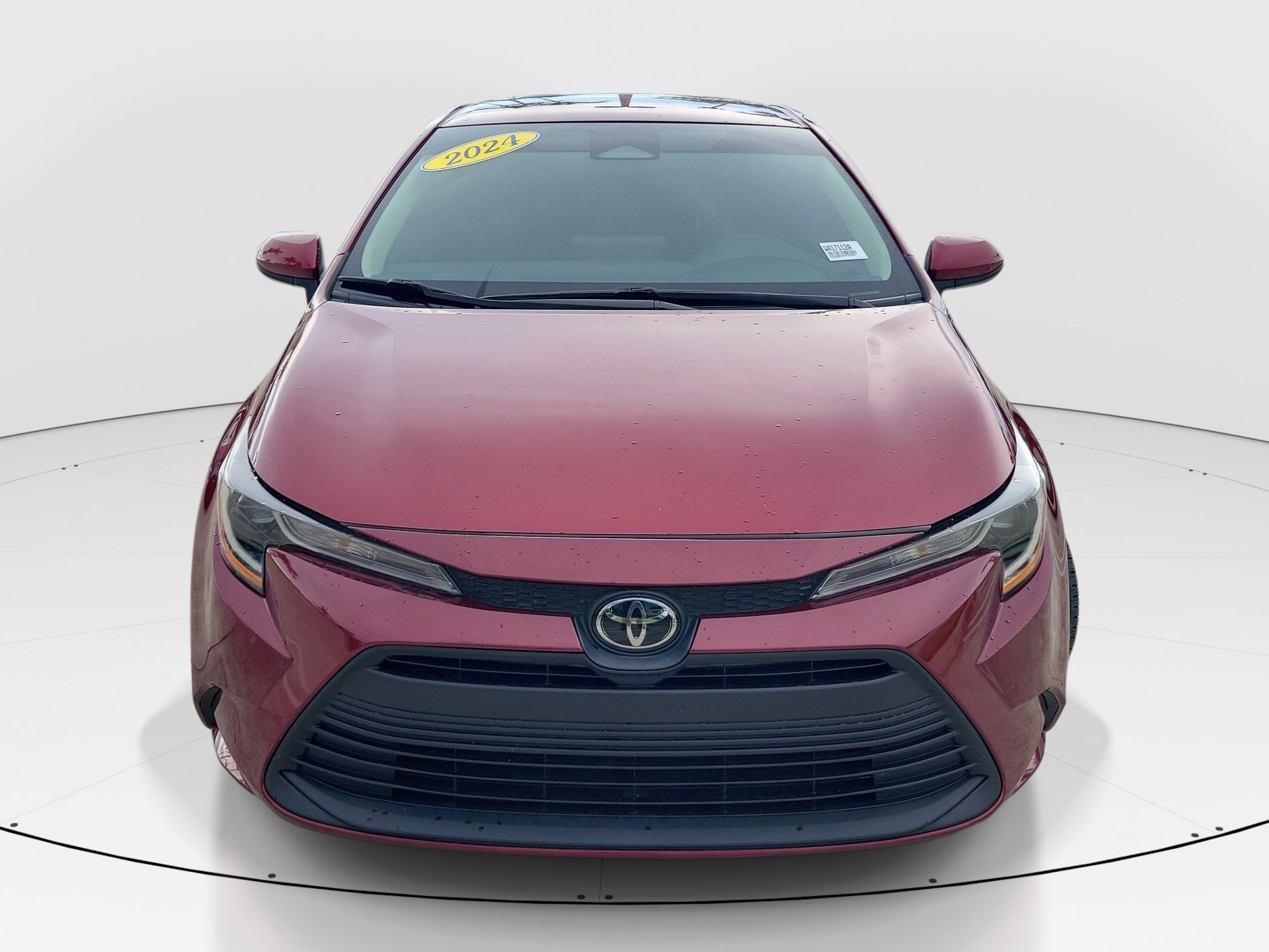 Used 2024 Toyota Corolla LE FWD image 2