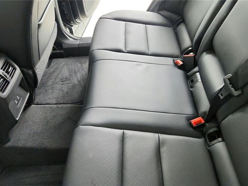 Used 2024 Nissan Rogue SV w/ SV Premium Package FWD image 16