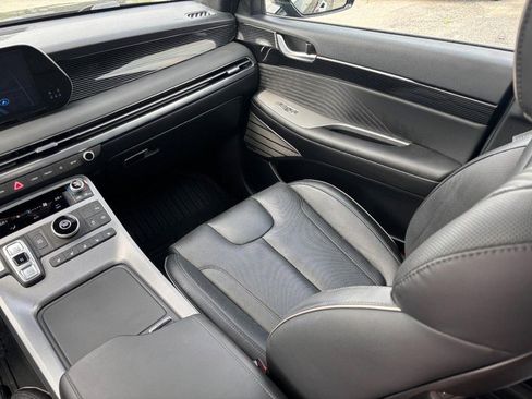 Used 2025 Hyundai Palisade Calligraphy FWD image 16