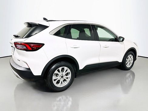 Used 2023 Ford Escape Active image 7