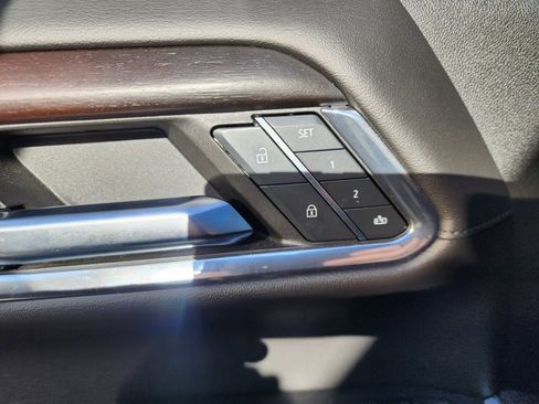 Used 2024 GMC Sierra 2500 Denali w/ Denali Reserve Package image 27