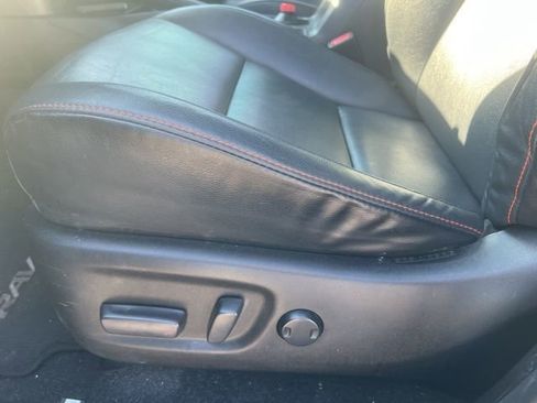 Used 2017 Toyota RAV4 SE w/ Power Extra Value Package image 13