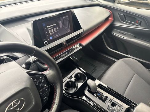 Used 2023 Toyota Prius Prime FWD image 19