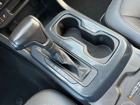 Used 2021 Chevrolet Colorado Z71 image 22