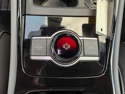 New 2026 Volkswagen Tiguan SEL R-Line AWD/4WD image 31
