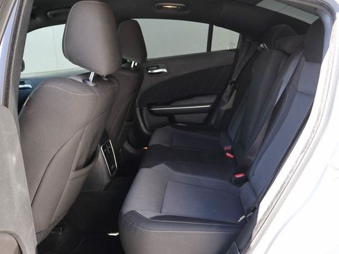 Used 2022 Dodge Charger SXT RWD image 10